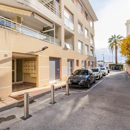 Port Azur Apartment